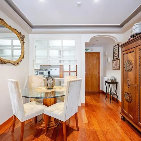 Rosal Prive 17 - Historia, Estilo Y Calma En El Corazon De Apartmán